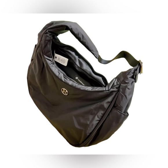 lululemon athletica Handbags - NWOT Lululemon shoulder bag